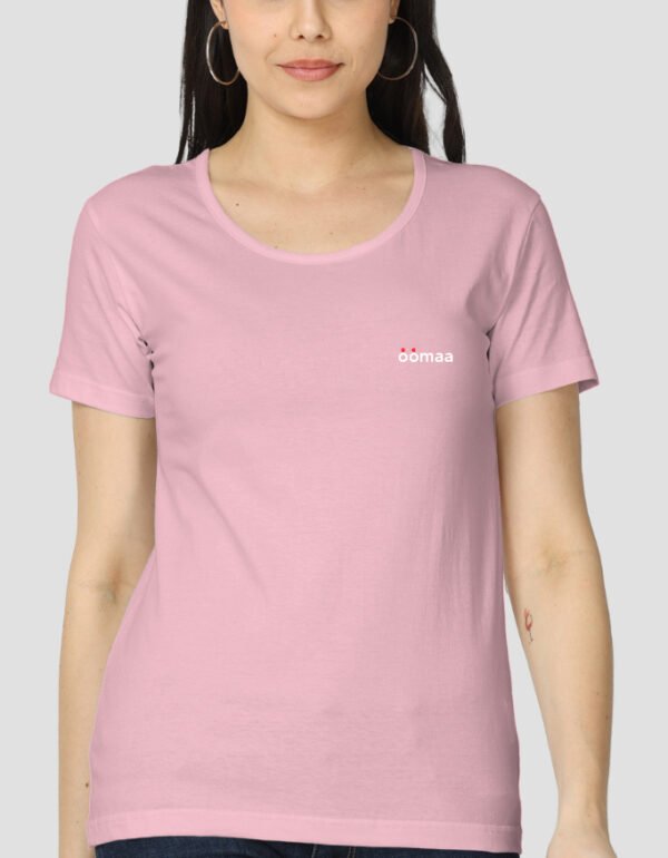 Essential Women Classic T-Shirt | OOMAA